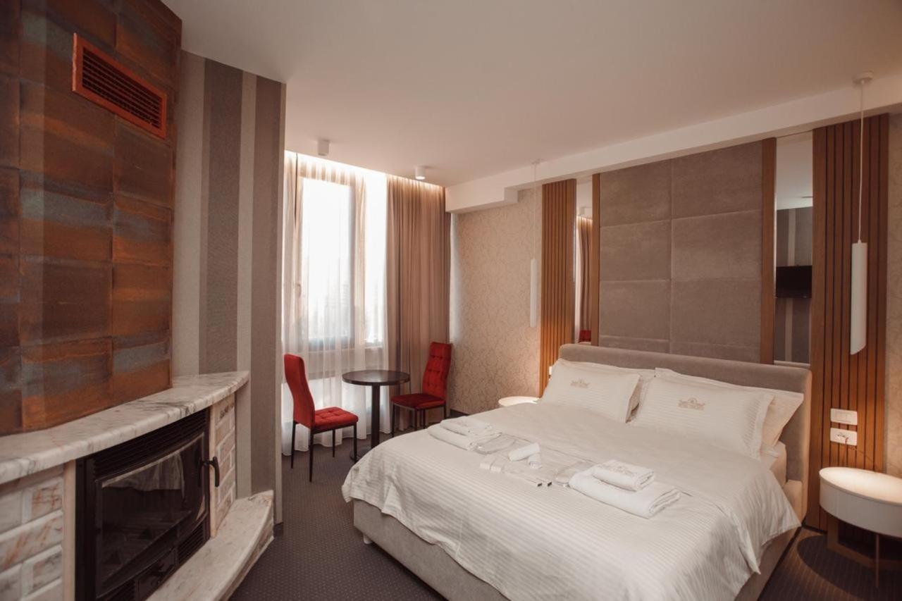 Hotel Chicago Shkodër Екстериор снимка