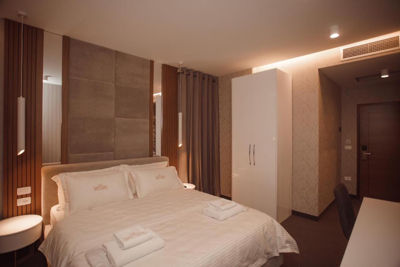 Hotel Chicago Shkodër Екстериор снимка