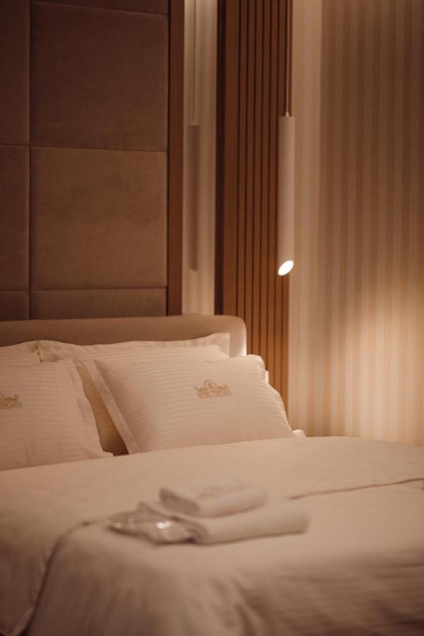 Hotel Chicago Shkodër Екстериор снимка